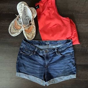a.n.a Cuffed Shorts